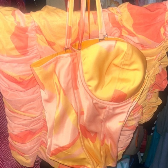 Looking for this: 
JLuxLabel 2 piece corset & skirt set - Picture 4 of 4